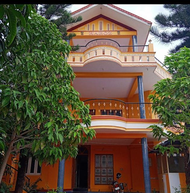 Imperial Inn - Haroz Kuttālam Esterno foto